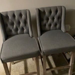 2 Barstools